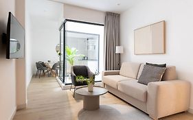 Santa Ana 18 Suite Apartments